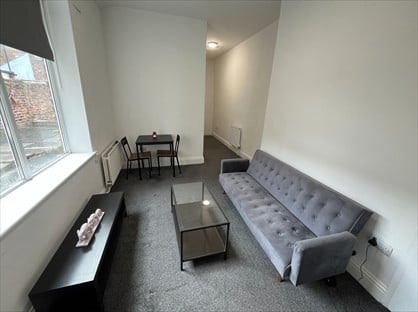 1 Bed Flat, Argyle Square, SR2