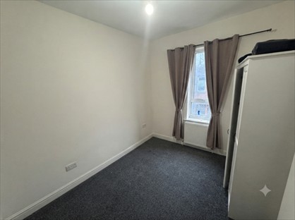 Room in a Shared House, Delaunays Road, M8
