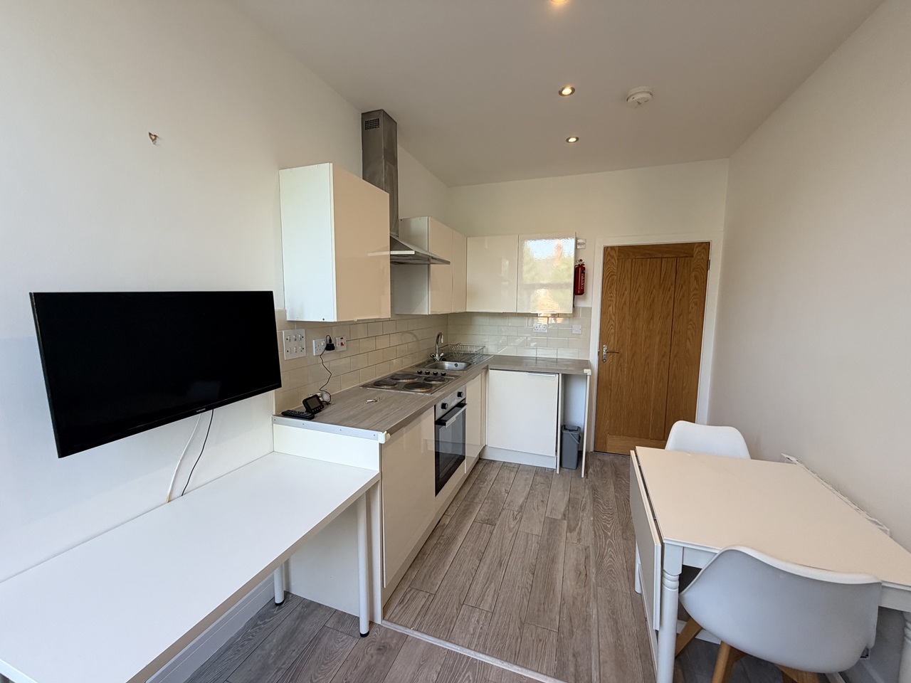1 Bed Flat, Century House, LE2