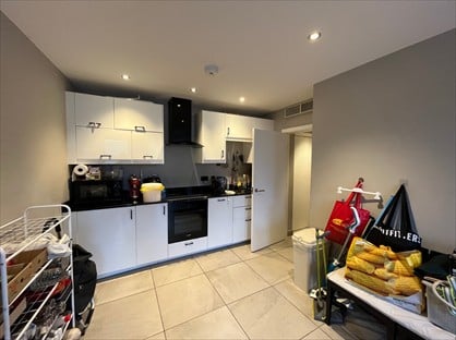 2 Bed Flat, Park Square East, LS1