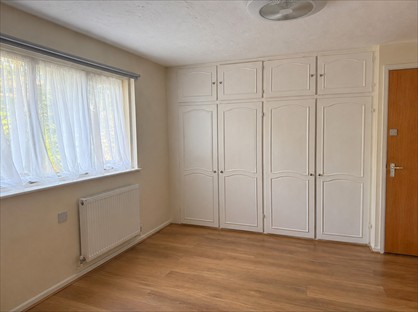 1 Bed Semi-Detached House, Tall Trees, SL3