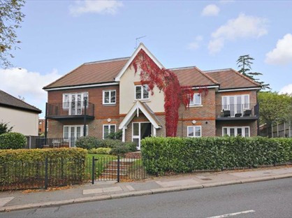 3 Bed Flat, Fairmead Lodge, EN2