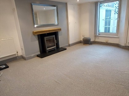 2 Bed Flat, Scarborough Road, TQ2