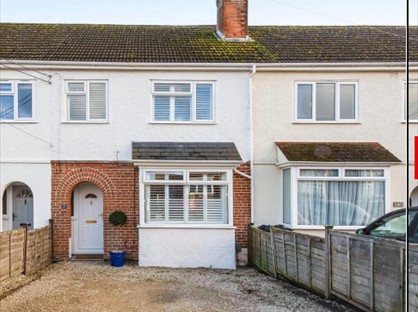 4 Bed Terraced House, The Crescent, SP10