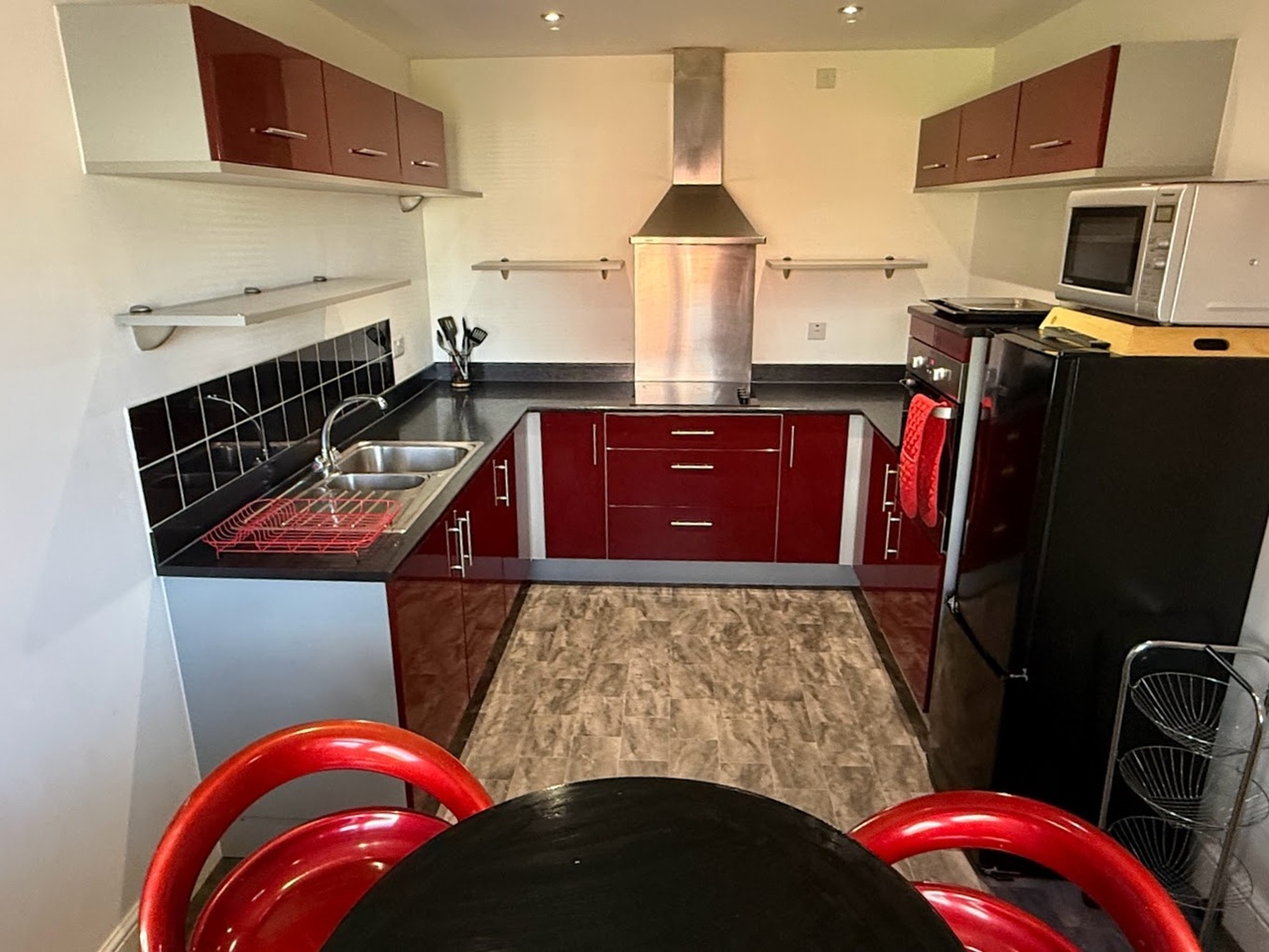 3 Bed Terraced House, Cable Place, LS10