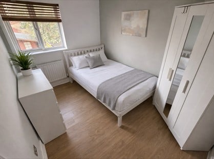 Room in a Shared House, Argyle Road, E16