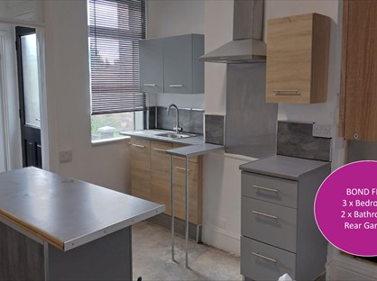 3 Bed Terraced House, Sandymount Road, S63