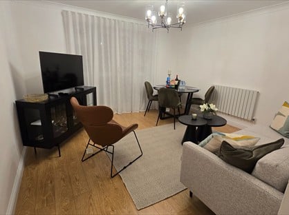 2 Bed Flat, Bader Court, NW9