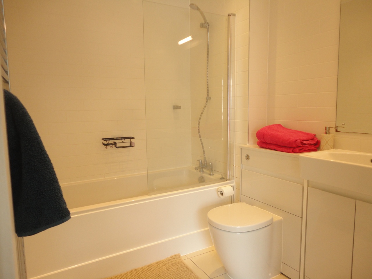 2 Bed Flat, Hannington Lane, BN1 photo 2