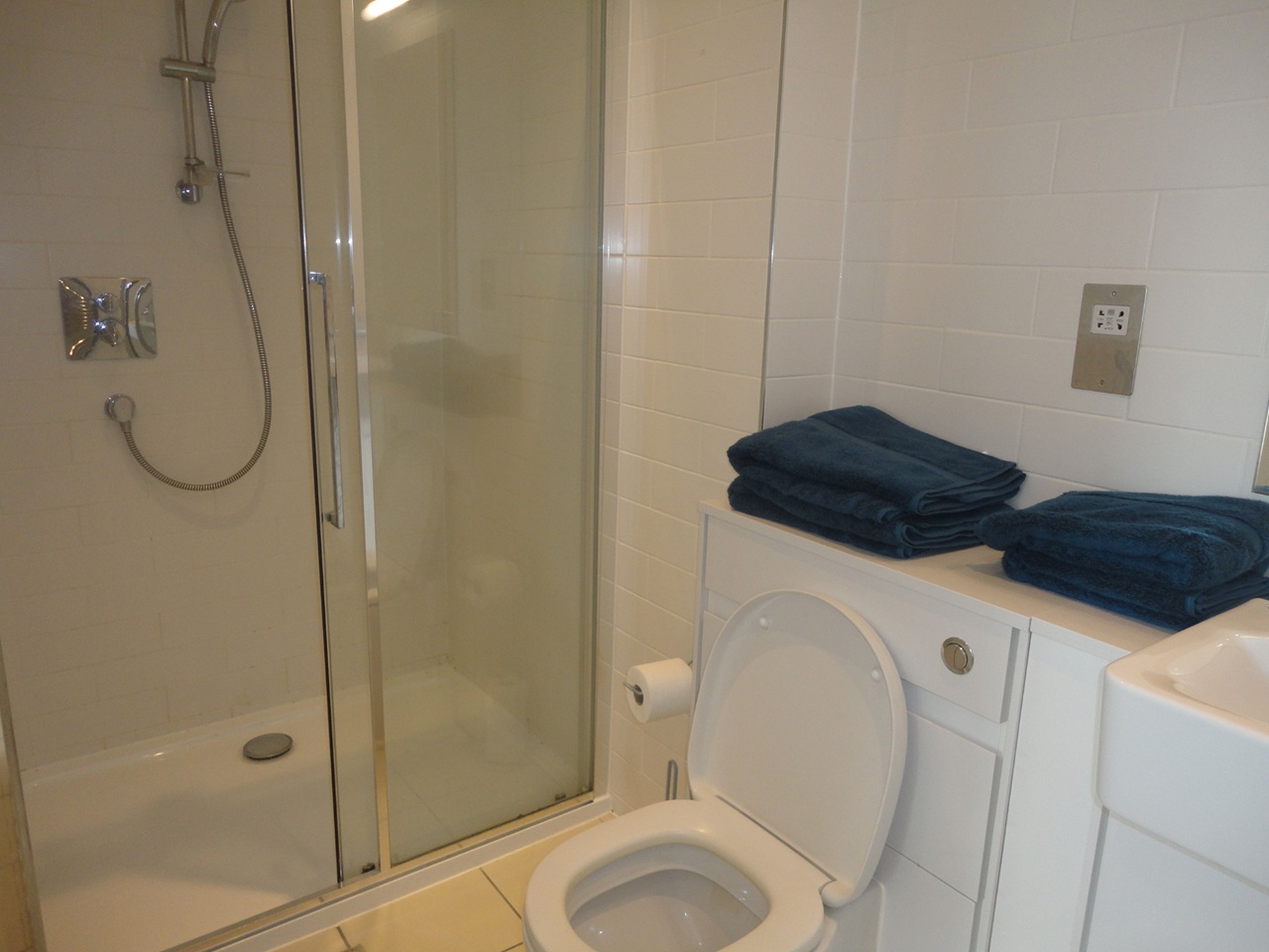 2 Bed Flat, Hannington Lane, BN1 photo 3