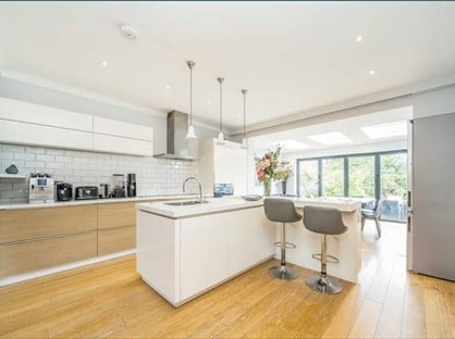 5 Bed Semi-Detached House, Dawson Road, NW2