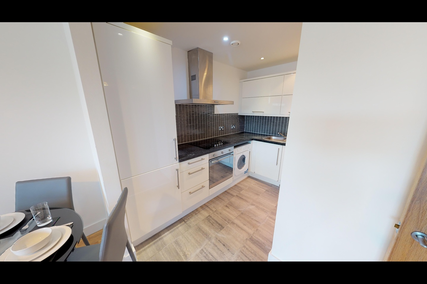 2 Bed Flat, Colquitt St, L1 photo 2