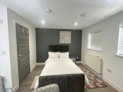 Studio Flat, Broadway, PE1