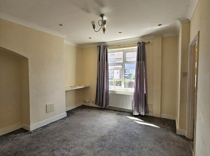 2 Bed Terraced House, Coombes Road, RM9