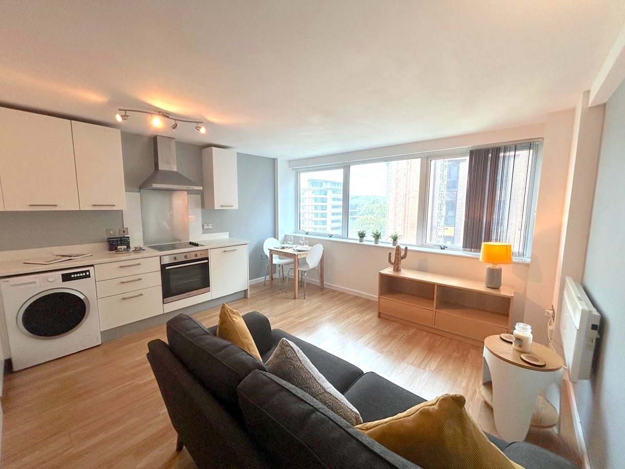 Studio Flat, Marco Island, NG1