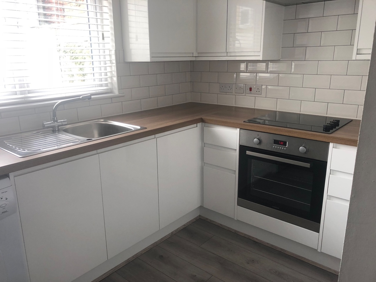 2 Bed Flat, West St, BS3 photo 2