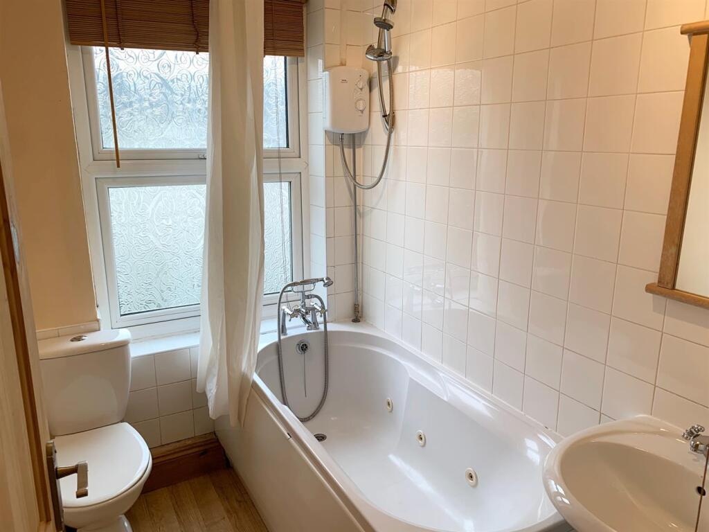2 Bed Terraced House, Lansdown Place, B18 photo 4