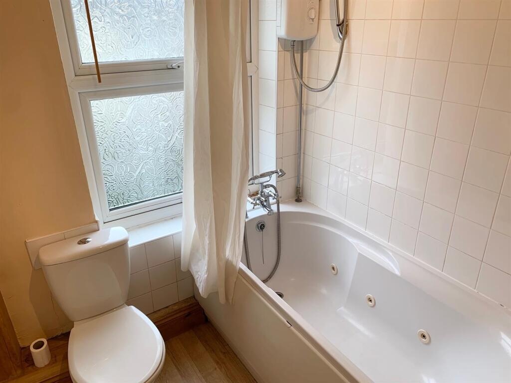 2 Bed Terraced House, Lansdown Place, B18 photo 5
