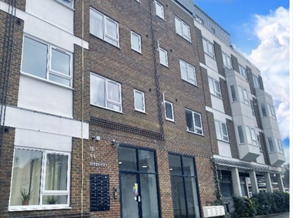2 Bed Penthouse, Queensway, MK2