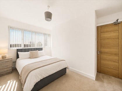 5 Bed Terraced House, Wellington Road, TA6