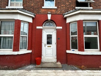 Room in a Shared House, Barlow Road, M19