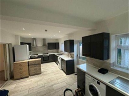 Room in a Shared House, South Park Drive, IG3