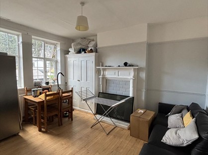 Room in a Shared Flat, Park Hill Court, SW17