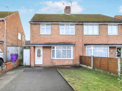 3 Bed Semi-Detached House, Hilton Road, WV4