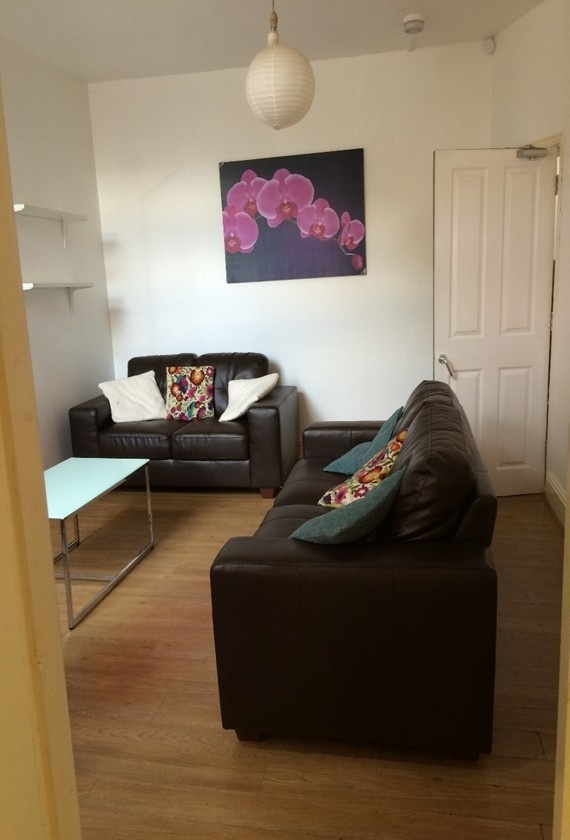 5 Bed Terraced House, Whitby Road, M14