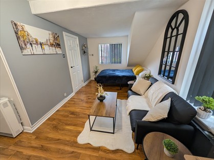 Studio Flat, Birch Polygon, M14