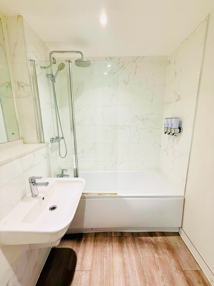 2 Bed Flat, Orion Building, B5
