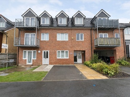2 Bed Flat, Chairborough Road, HP12