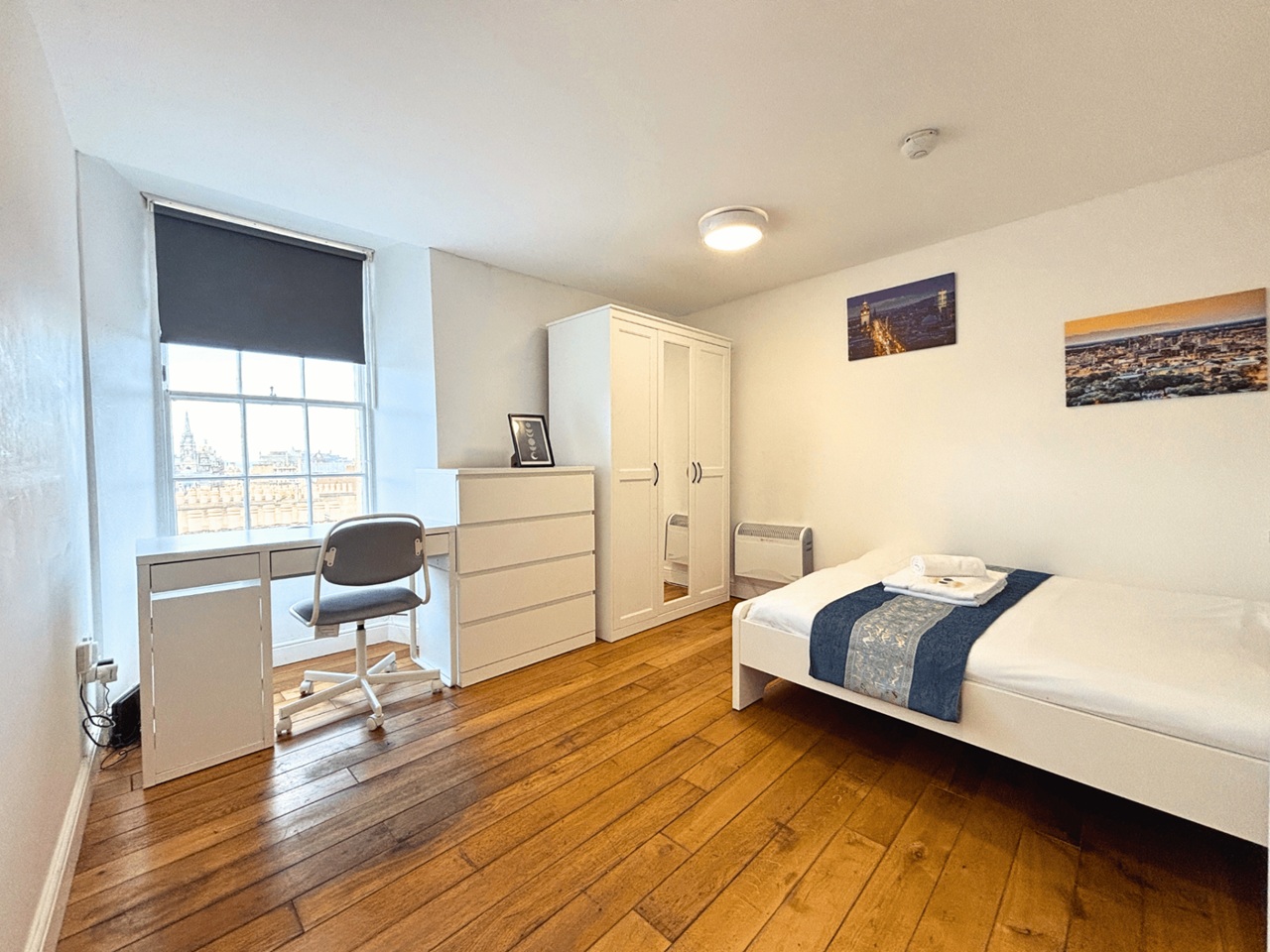 2 Bed Flat, Drummond St, EH8 photo 4