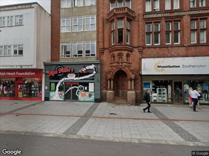 2 Bed Flat, Above Bar St, SO14