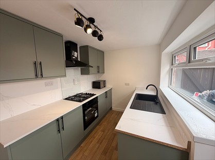 2 Bed Terraced House, Ukraine Road, M7