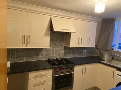 4 Bed Bungalow, Longfield Place, ME15