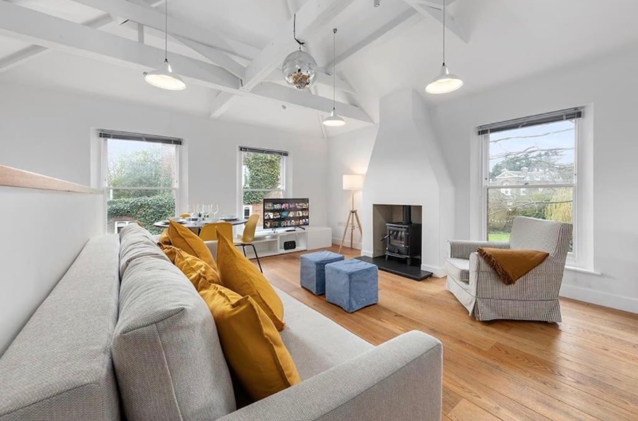 1 Bed Flat, Village Way, SE21 photo 2