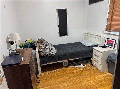 Room in a Shared House, Wood Lane, RM8
