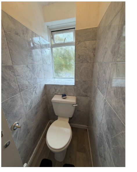 2 Bed Flat, Westfield Road, B15 photo 4