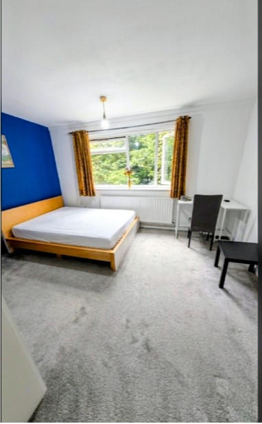 2 Bed Flat, Westfield Road, B15 photo 5