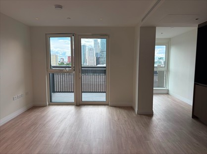 Studio Flat, Gasholder Place, SE11