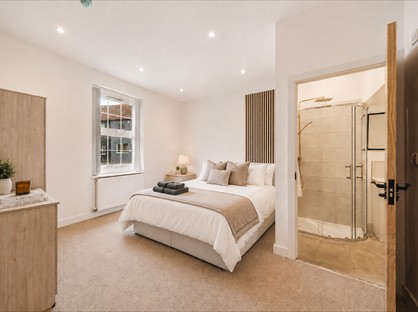 6 Bed Terraced House, Westfield Close, TA6