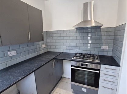 4 Bed Terraced House, Warbreck Moor, L9