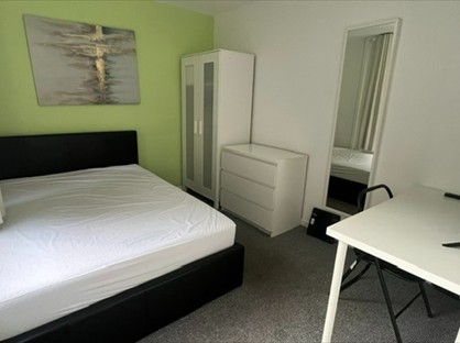 Room in a Shared House, Hurst Avenue, M33