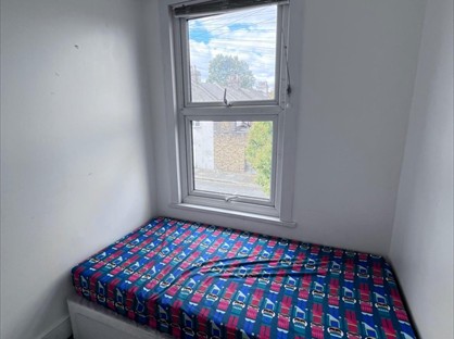 2 Bed Flat, Melford Road, IG1