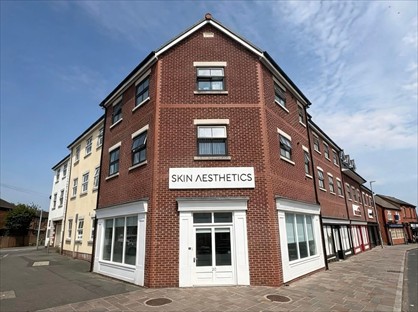 2 Bed Flat, Bridewell Court, LL13