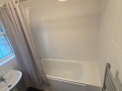 Room in a Shared House, Lime Tree Road, TW5