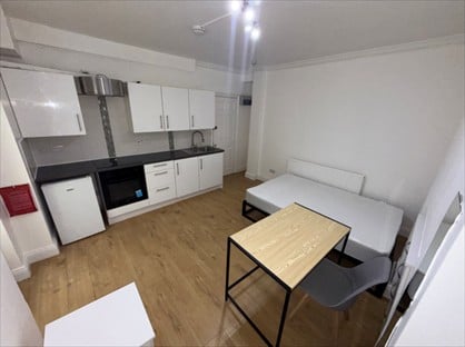 Studio Flat, Eversholt St, NW1