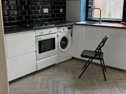 3 Bed Detached House, Collier Row Road, RM5