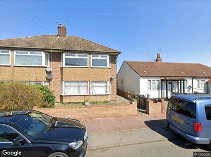 2 Bed Flat, Manor Road, RM10